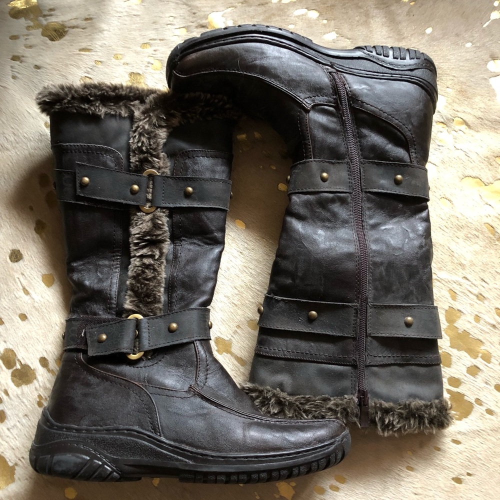 Fur lined boots